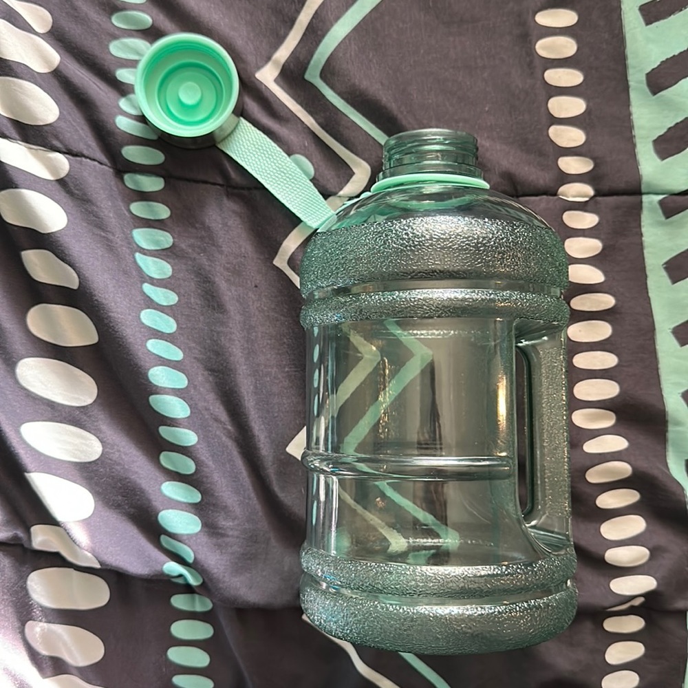 64 Oz Jumbo Water Bottle